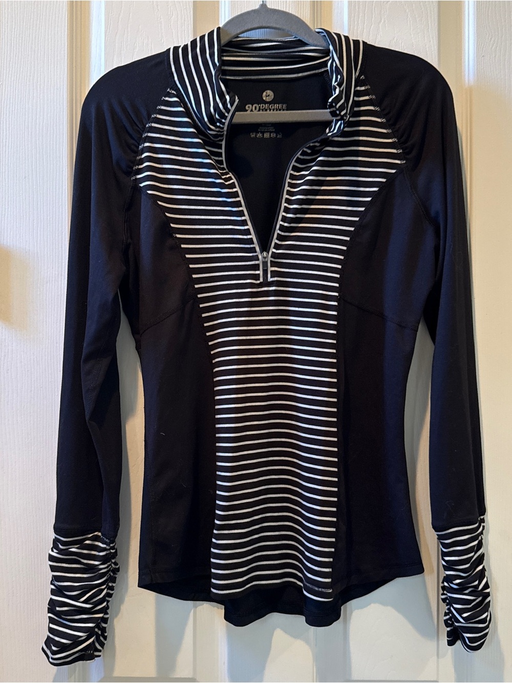 90 Degree By Reflex | Black and White Striped| Quarter-Zip Pullover | Women’s L